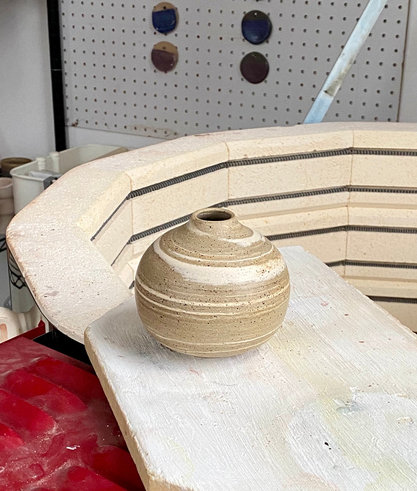 EARTH LINES: Marbled Clay Vase No20