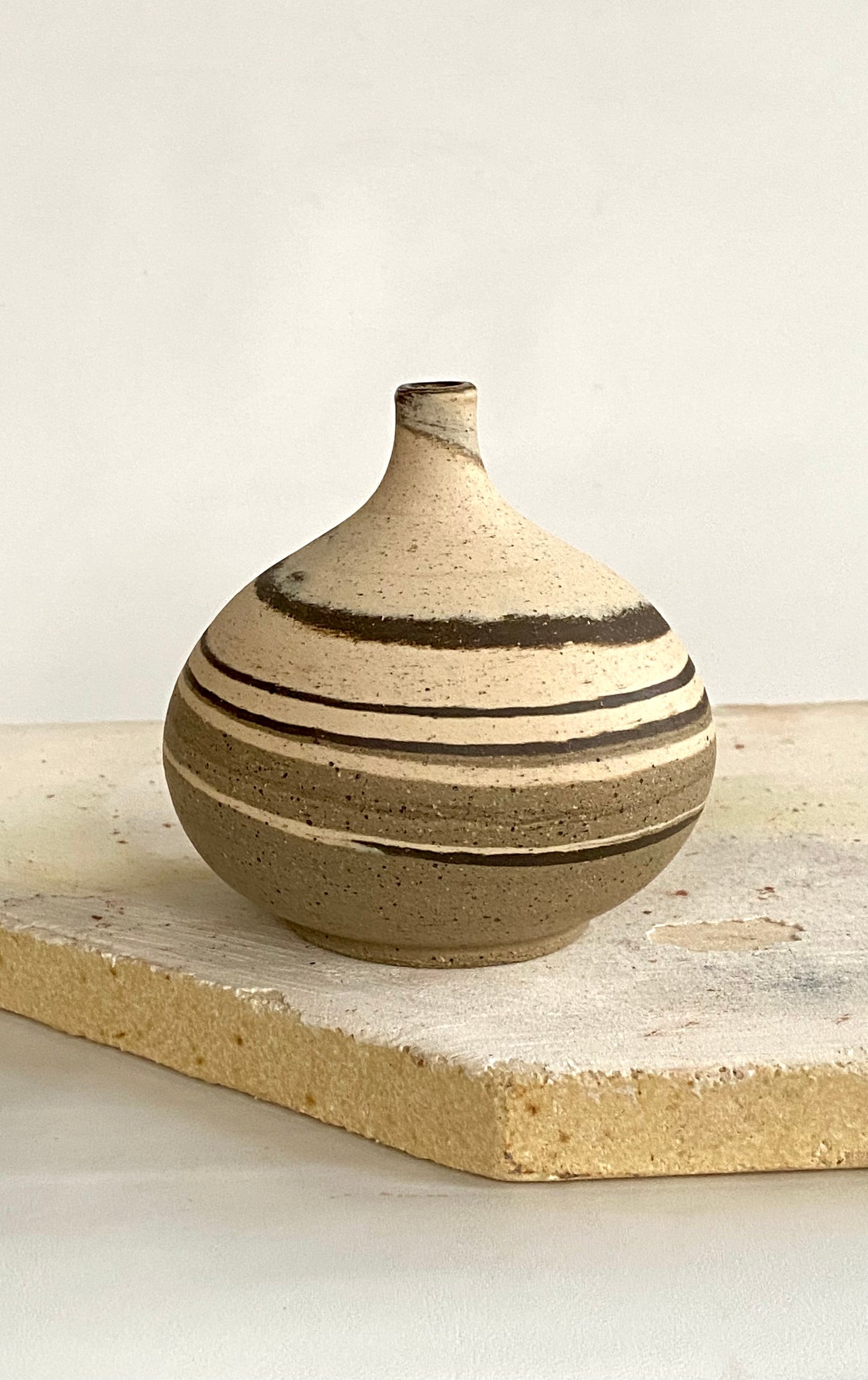 EARTH LINES: Marbled Clay Vase No17