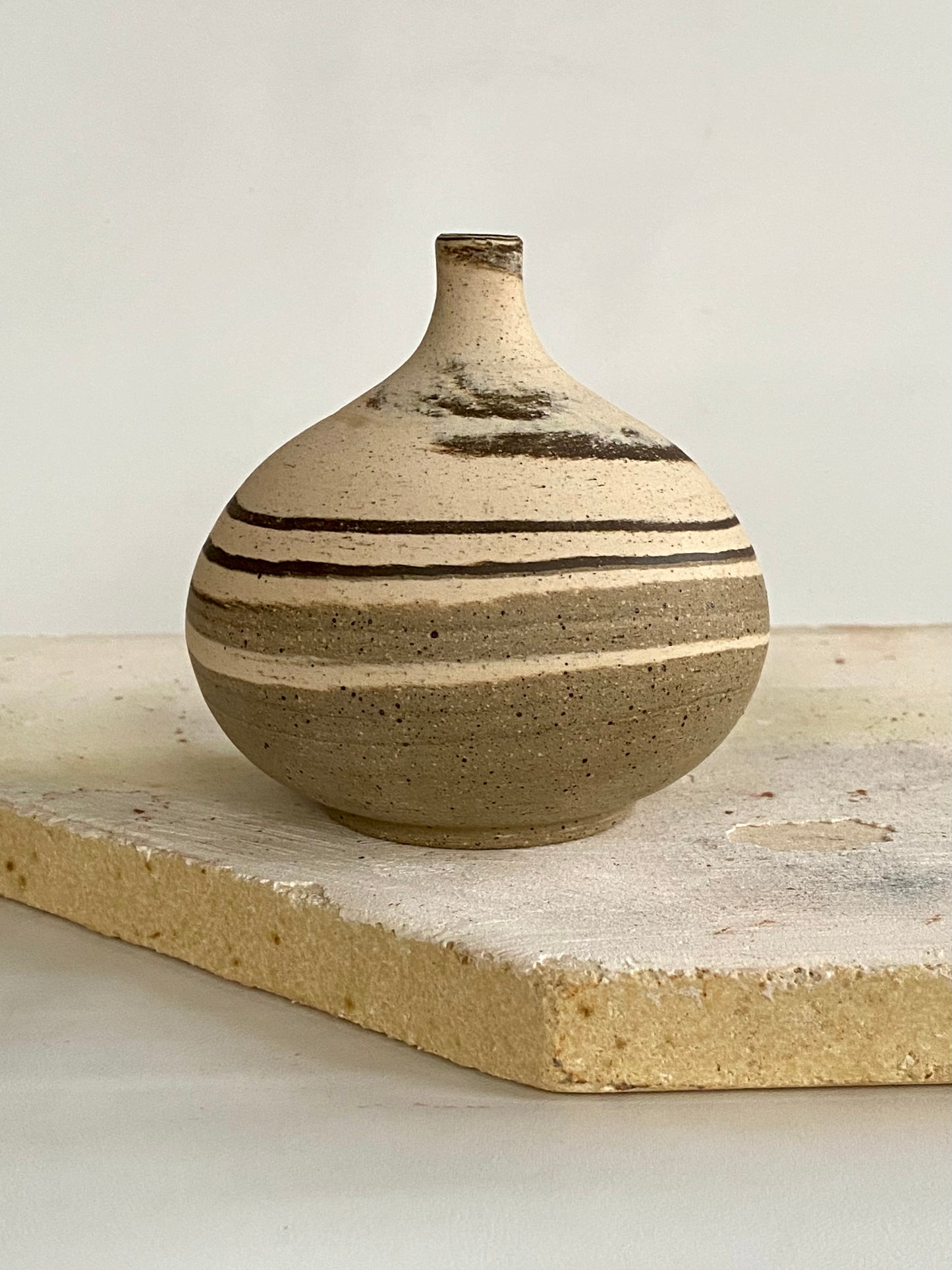 EARTH LINES: Marbled Clay Vase No17