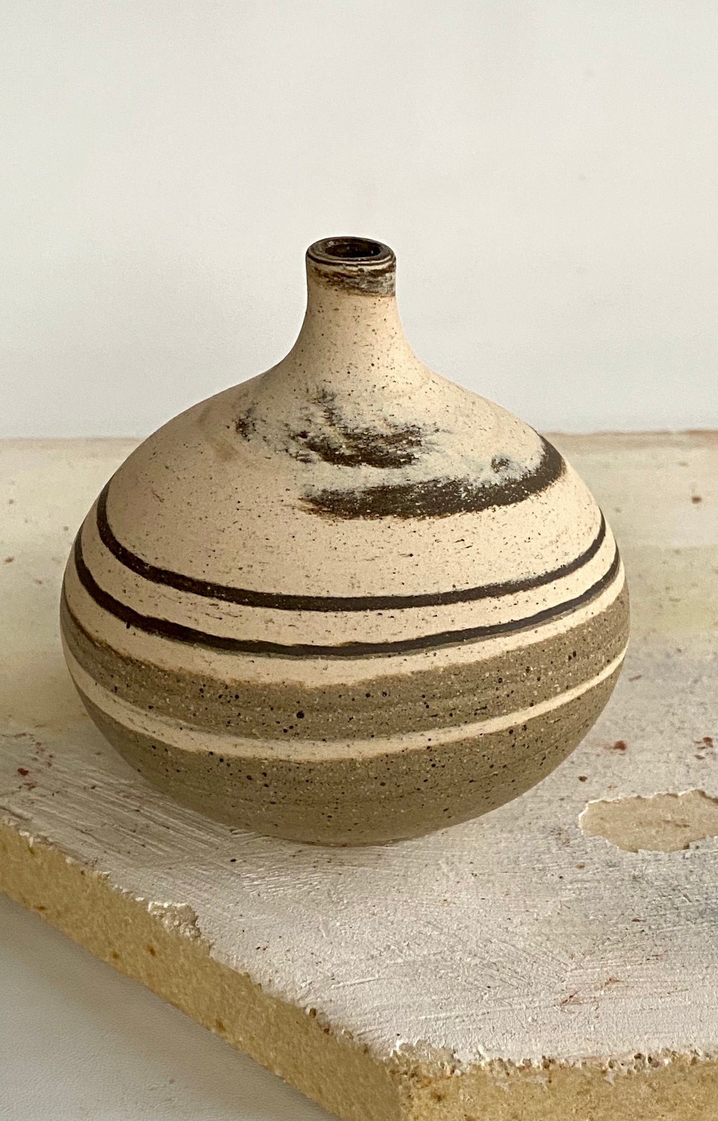 EARTH LINES: Marbled Clay Vase No17
