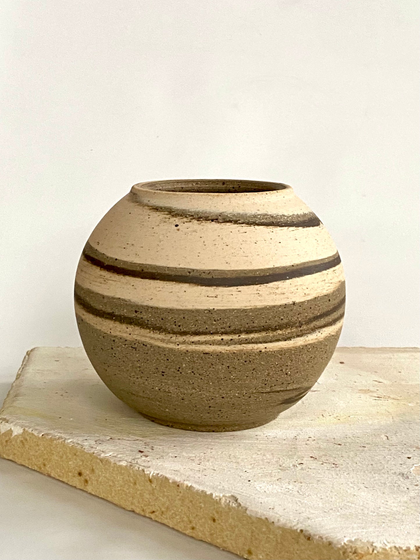 EARTH LINES: Marbled Clay Vase No16