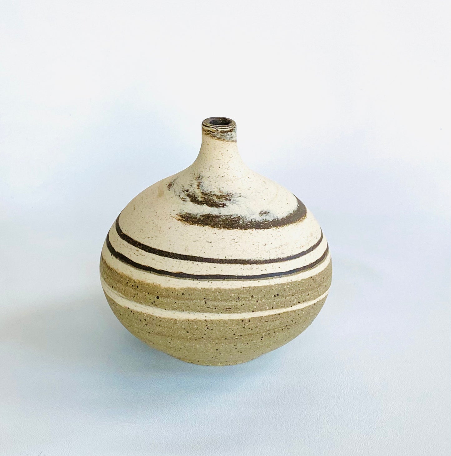 EARTH LINES: Marbled Clay Vase No17