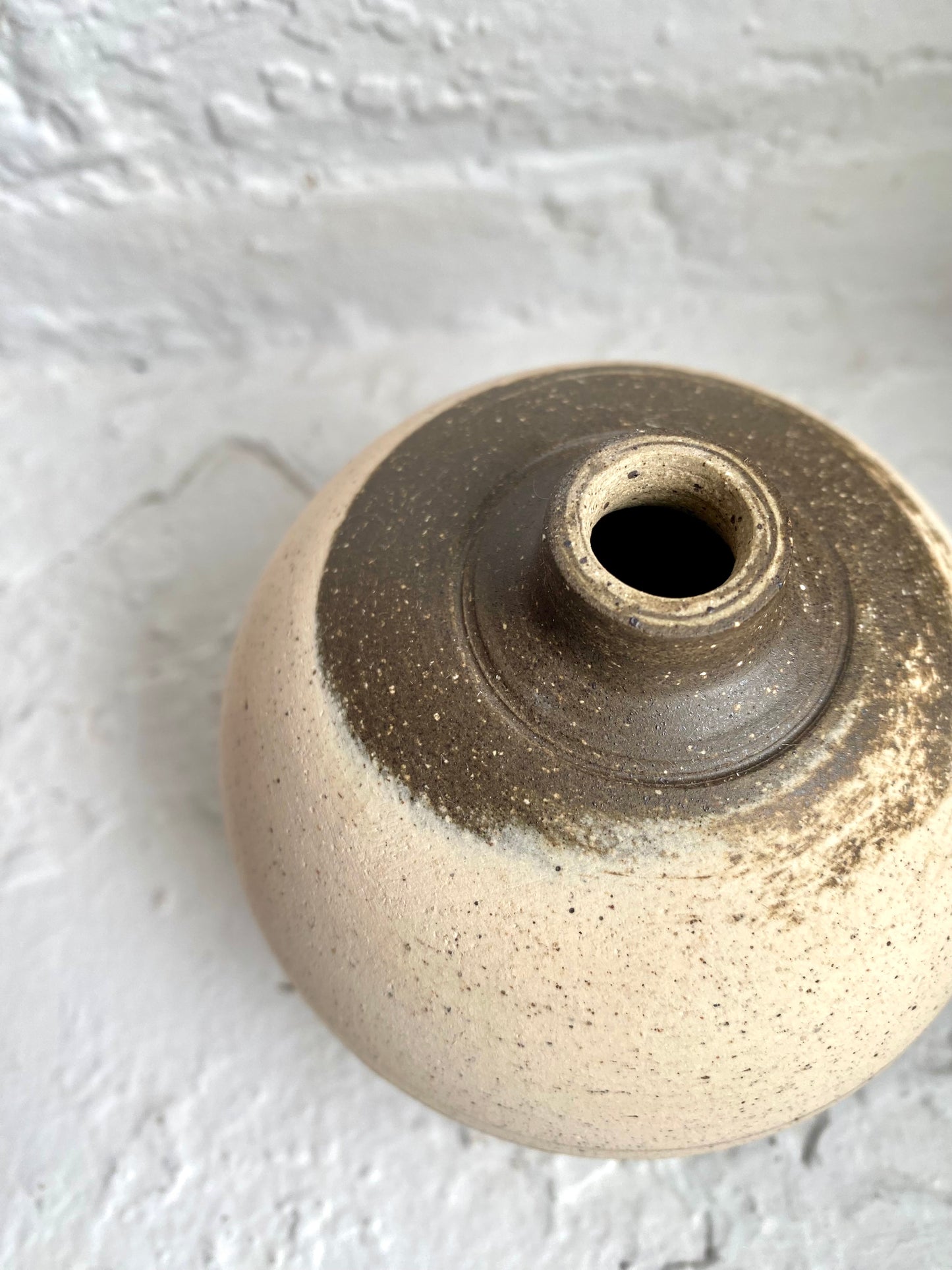 EARTH LINES: Marbled Clay Vase No18