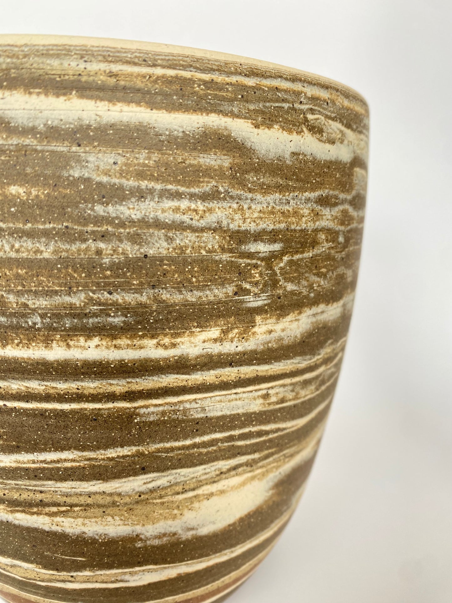 EARTH LINES: Marbled Clay Plant Holder No5