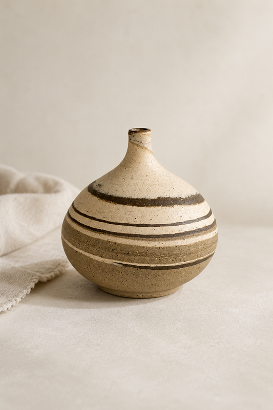 EARTH LINES: Marbled Clay Vase No17
