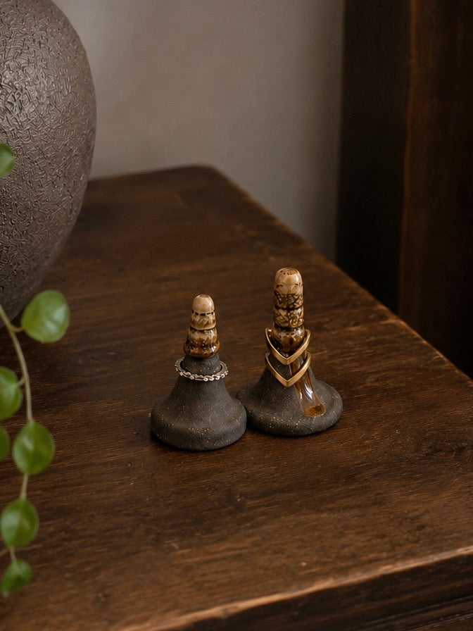 Earth + Honey Ring Holder Set
