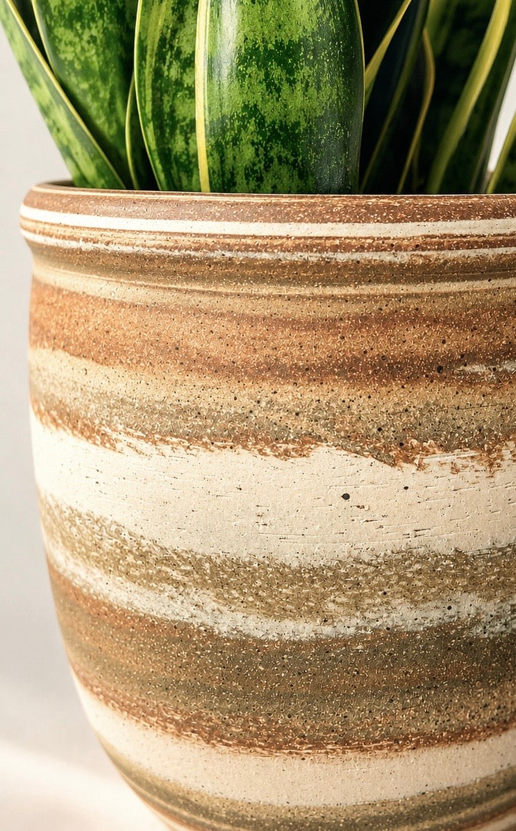 EARTH LINES: Marbled Clay Plant Holder No2