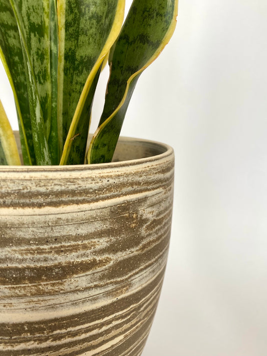 EARTH LINES: Marbled Clay Plant Holder No5