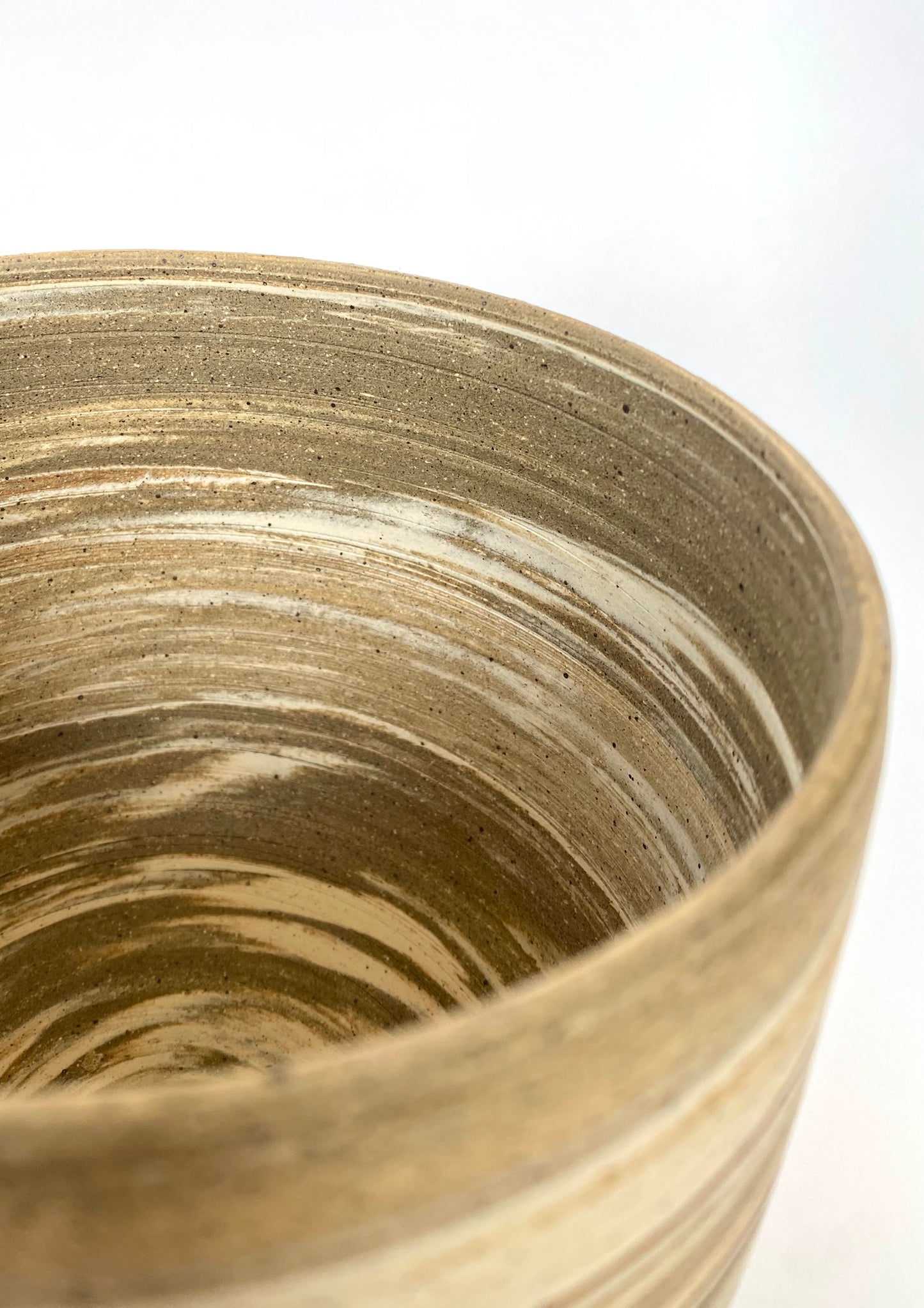 EARTH LINES: Marbled Clay Plant Holder No3