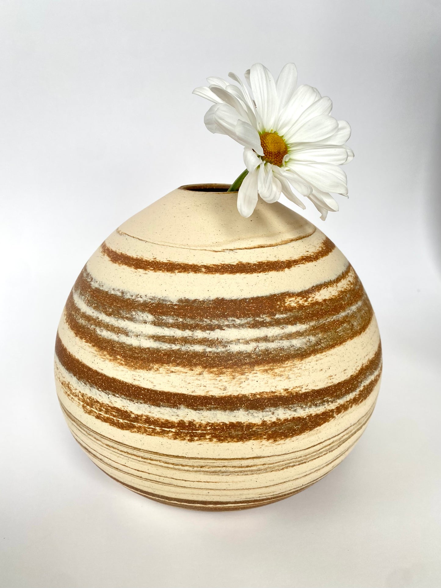EARTH LINES: Marbled Clay Vase No26