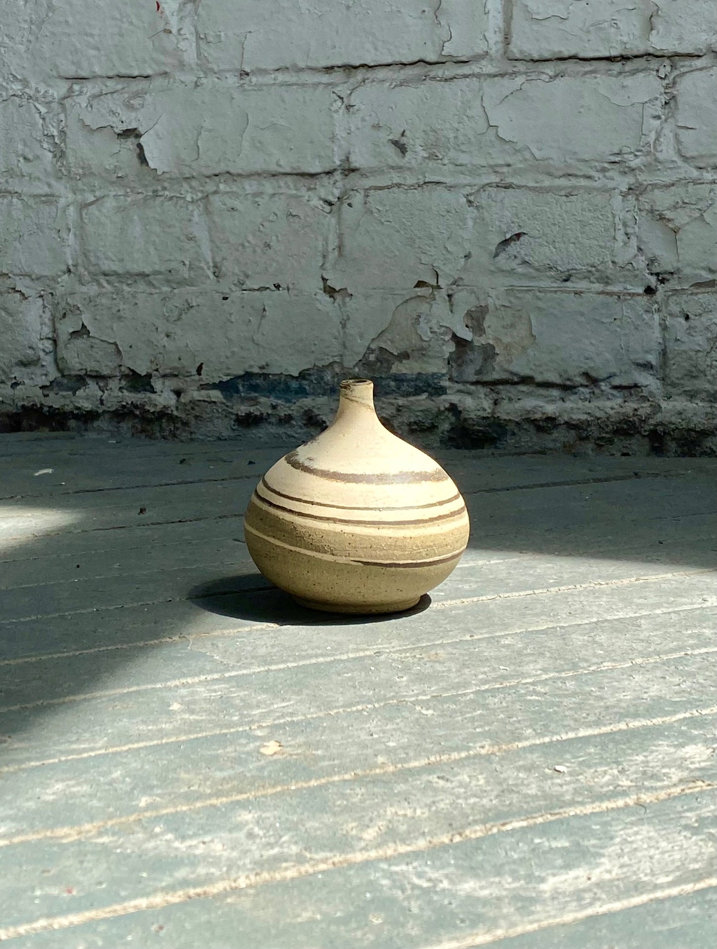 EARTH LINES: Marbled Clay Vase No17